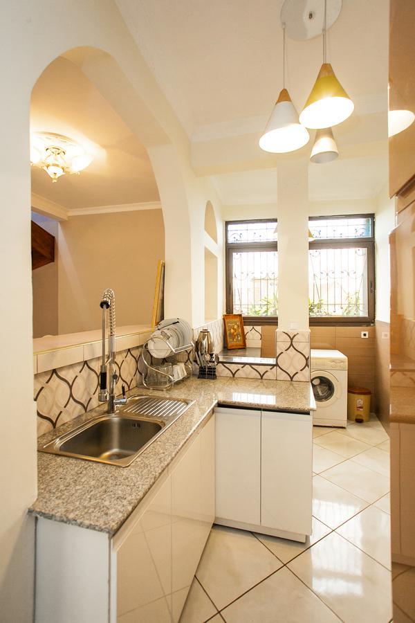Oceanis Home & Voyages Ivato  Exterior photo
